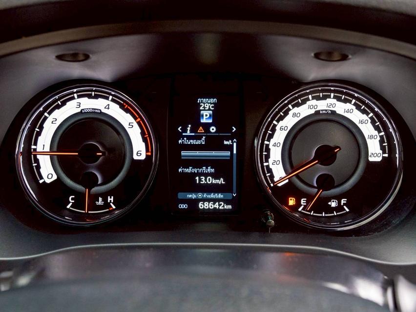 Toyota Revo Rocco 2.8 2WD ปี 2019  14