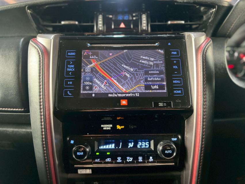 Toyota FORTUNER 2.8 TRD Sportivo 2WD Black Top AT ปี 2019 รูปที่ 12