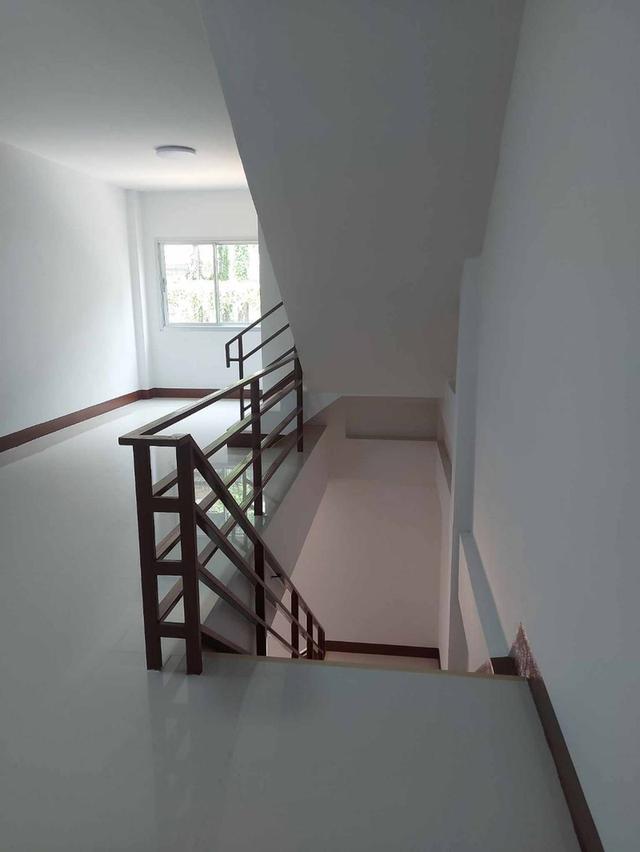 อาคารพาณิชย์ 3 ชั้น อำเภอเมืองนครพนม 7