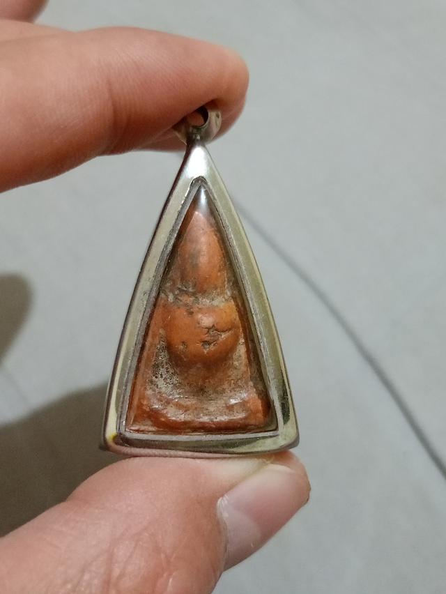 นางพญาพิมพ์อกนูนแถมกรอบ