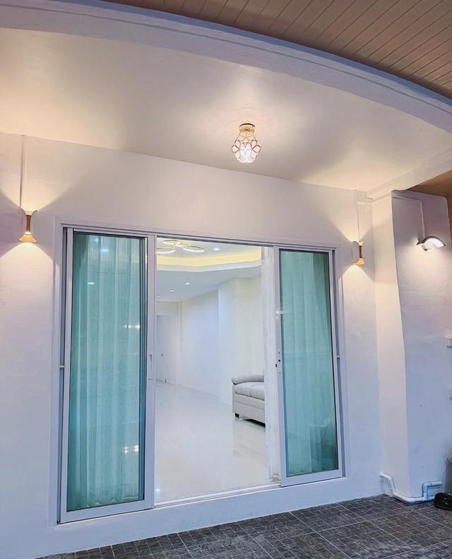 ทาวน์เฮาส์ รีโนเวทใหม่ พร้อมอยู่✨🏡 5