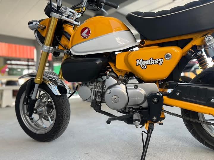 มอเตอร์ไซค์ Honda Monkey สีเหลือง 5