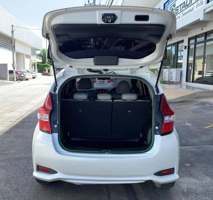 NISSAN NOTE 1.2V รุ่น Top สุด สีทูโทน ปี 2019 5