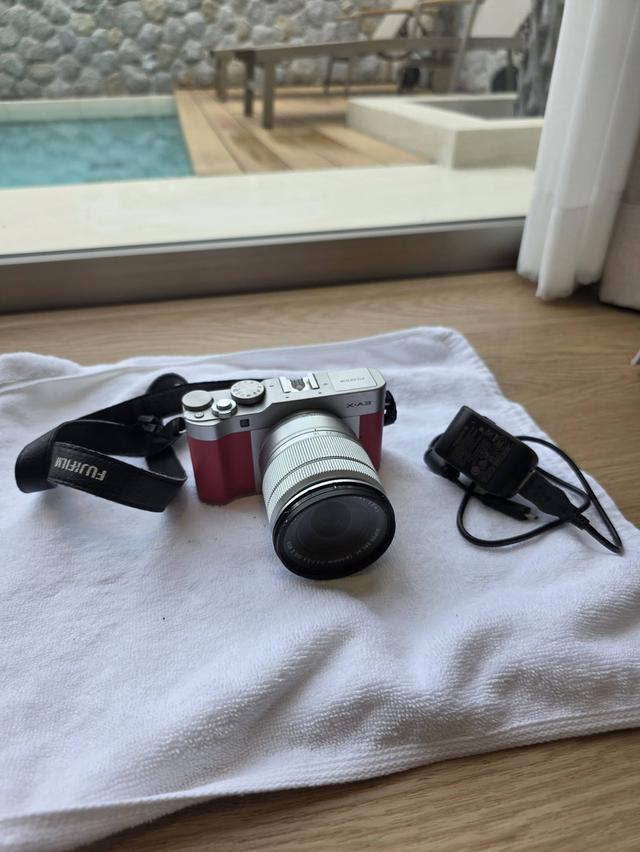 A.กล้องถ่ายรูป FUJIFILM XA3 สวย สภาพดี เดิมๆ ขายตามสภาพ ไม่ค่อยได้ใช้งาน พร้อมส่ง