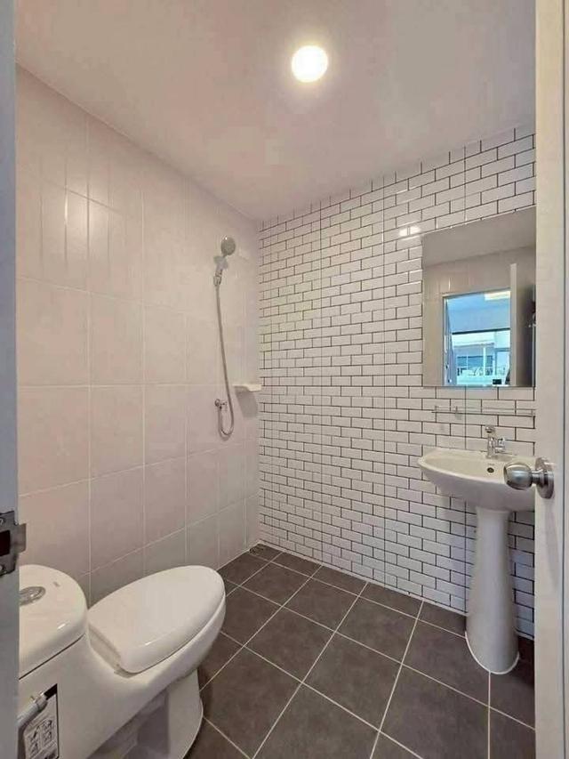 หมู่บ้านชวนชมพาร์ค.. 8