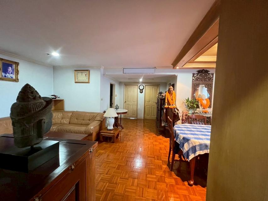 The Executive Regent, Nang Linchee Road 4