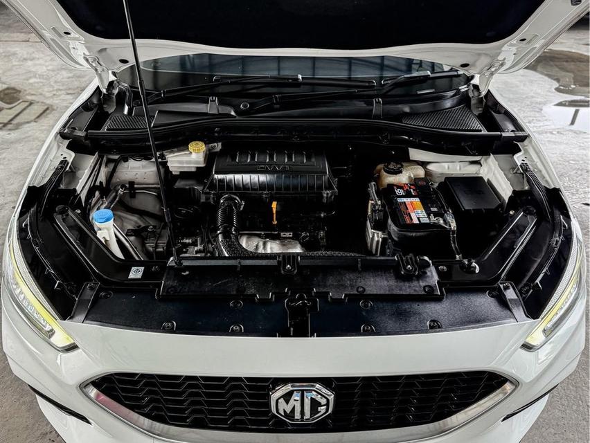 ปี 2020 MG ZS, 1.5 D+ โฉม ปี17-ปัจจุบัน สีขาว จดทะเบียน ปี 21 เครื่องยนต์เบนซิน 9