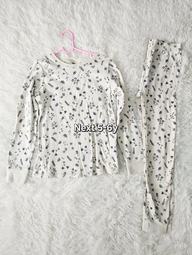 ชุดนอนเด็กแขนยาว ทรงสลิม แบรนด์ Under the Star by Next แท้ แบรนด์ดังจากอังกฤษ ไซส์ในภาพ ส่งต่อมือสอง สภาพดี