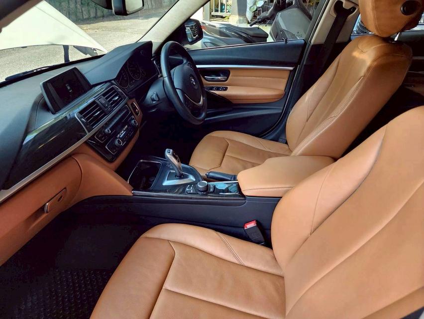 BMW 320d Luxury ปี 2017 ไมล์ 22x,xxx km. รูปที่ 9