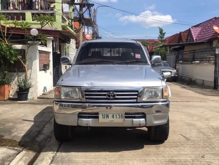 Toyota Hilux Tiger 3.0 สีเทา 7