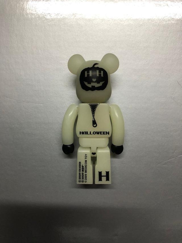 ขาย Bearbrick จ้า 4