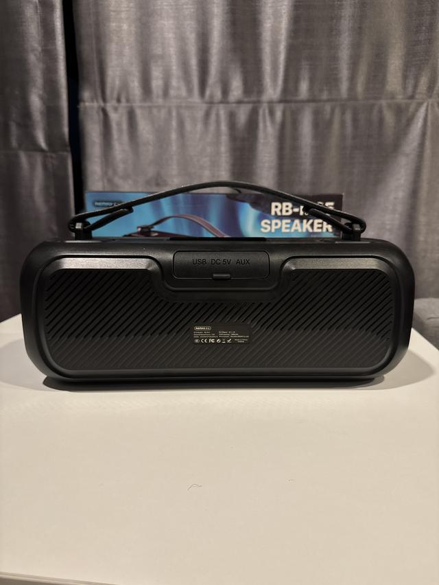 REMAX RB-M25 NAVIGATOR PORTABLE TWS WIRELESS BLUETOOTH SPEAKER V5.1 4