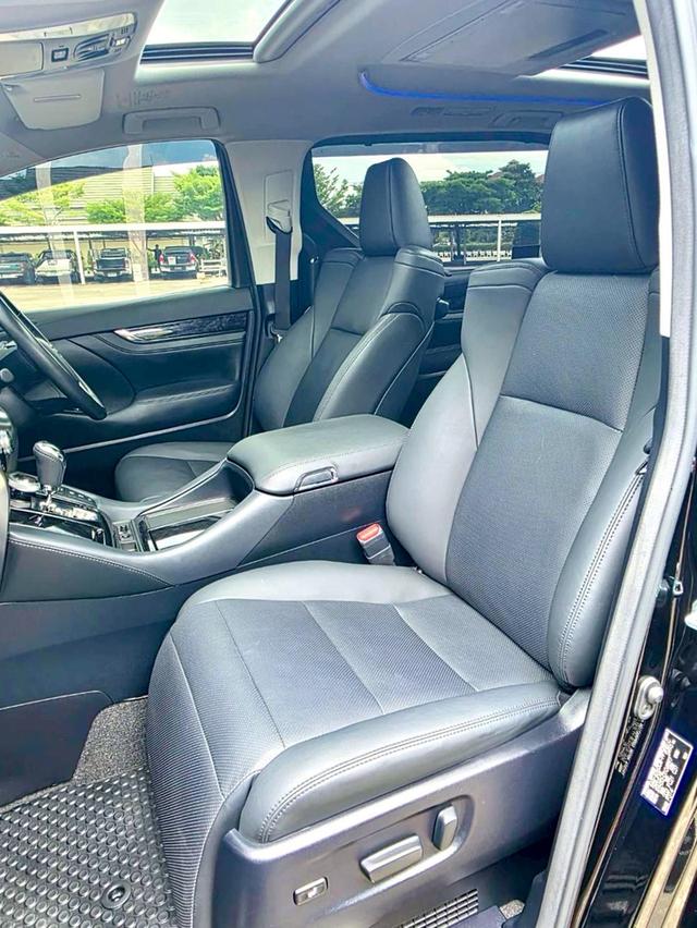 Toyota ALPHARD SRC สีดำ ปี 2021 ไมล์ 48,000 กม.  7