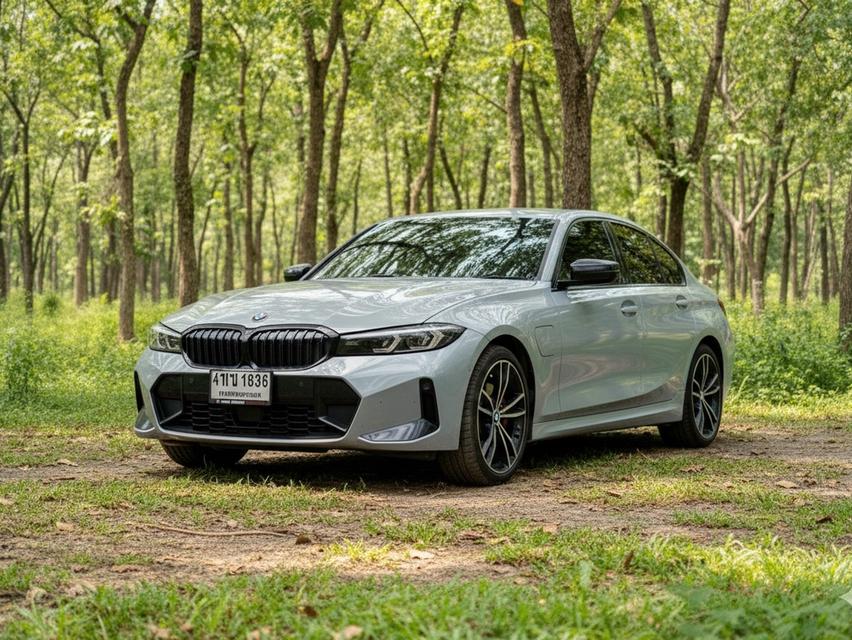 🔥ฟรีดาวน์ รถสวยมือเดียว ปีใหม่ ขับดีมาก BMW 330e M Sport AT ปี 2023