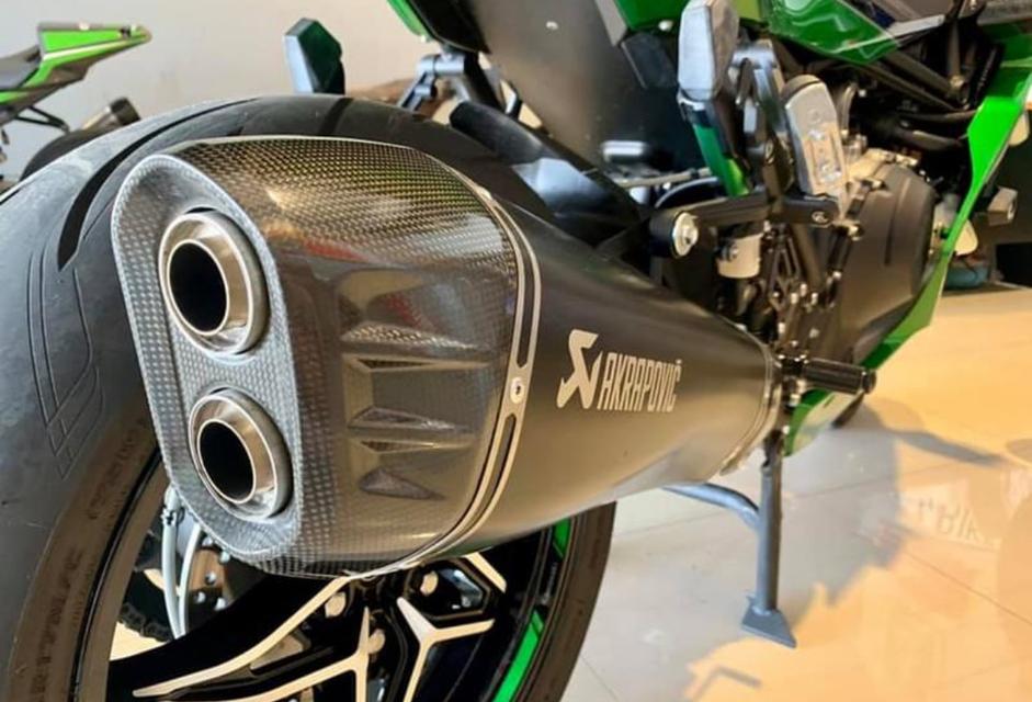 Kawasaki Ninja H2 2018 3