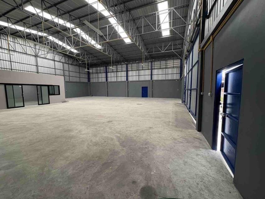 B1027 ให้เช่าโกดังสินค้าขนาด 400 ตารางเมตร ซอยลาดกระบัง14/1 6