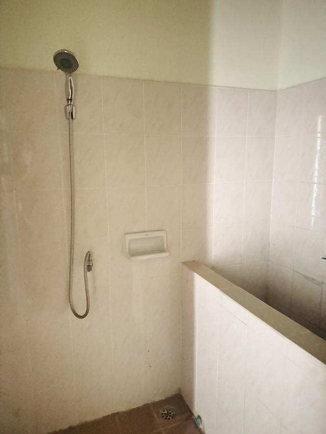 ทาวน์โฮม 2 ชั้น อ.เมือง จ.นครราชสีมา ทางเข้าโรงเรียนอุบลรัตน์  6