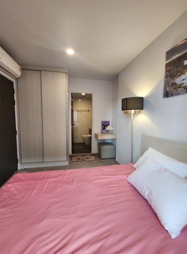 Dolce Lasalle condominium 3 rd floor 8
