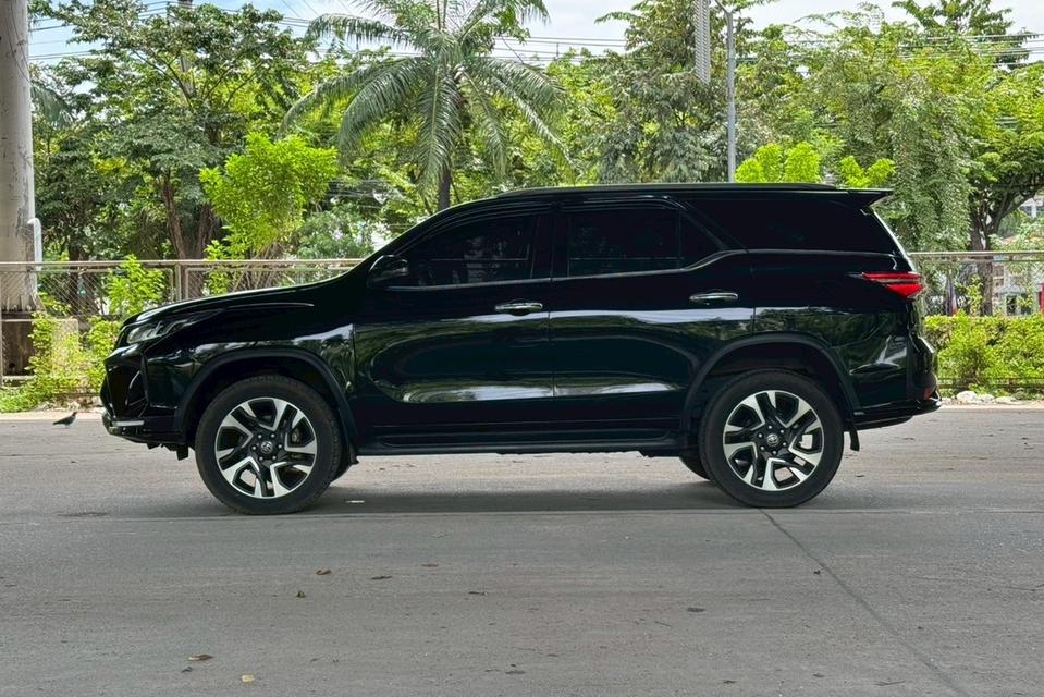 Toyota FORTUNER 2.4 Legender 2WD AT ปี 2022 8