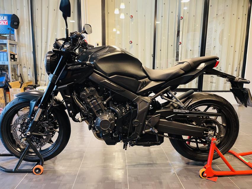 ขายด่วนรถบ้าน Cb650r/2023 รูปที่ 2