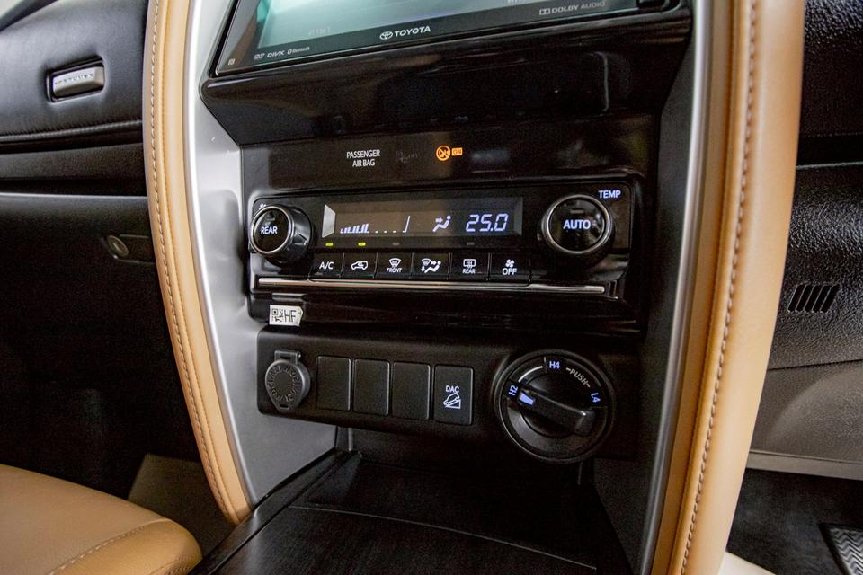 รหัสรถ 1D578 FORTUNER 2.8 V 4WD 2019 9