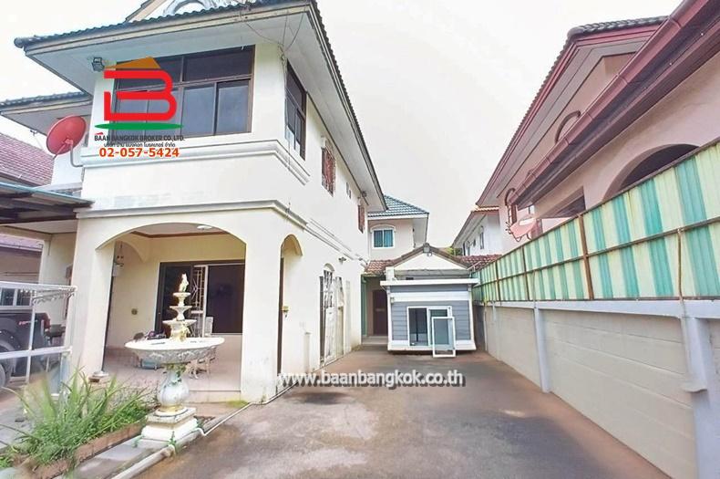 บ้านเดี่ยว หมู่บ้าน สุขสมบูรณ์ (ซ.พหลโยธิน 50 แยก 11-5) เนื้อที่ 54 ตรว. ถนนพหลโยธิน แขวงคลองถนน เขตสายไหม กรุงเทพมหานคร 3