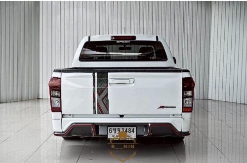 รถยนต์ isuzu 4