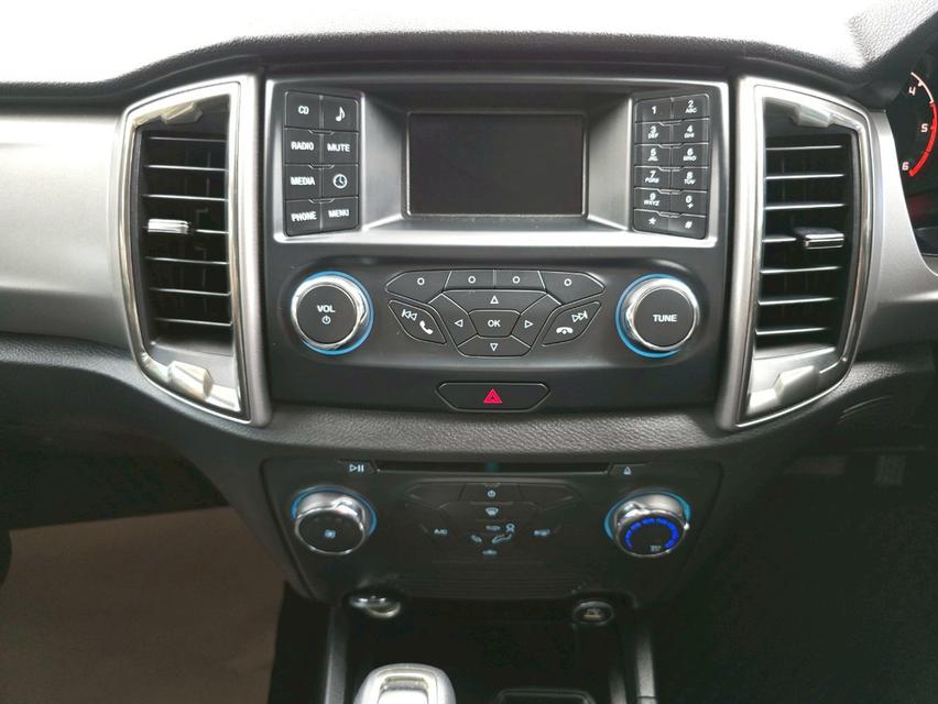 🚘 รถเข้าใหม่!! FORD RANGER DOUBLE CAB 2.2 XLT Hi-Rider AUTO ปี 2019 11