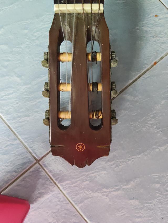 กีต้า Yamaha cg-120 คลาสสิก 3