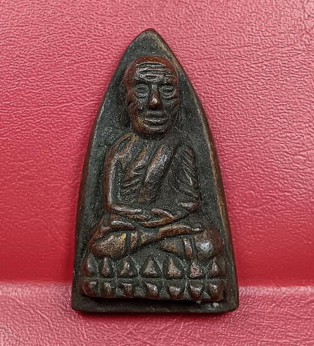 พระเครื่องและวัตถุมงคล