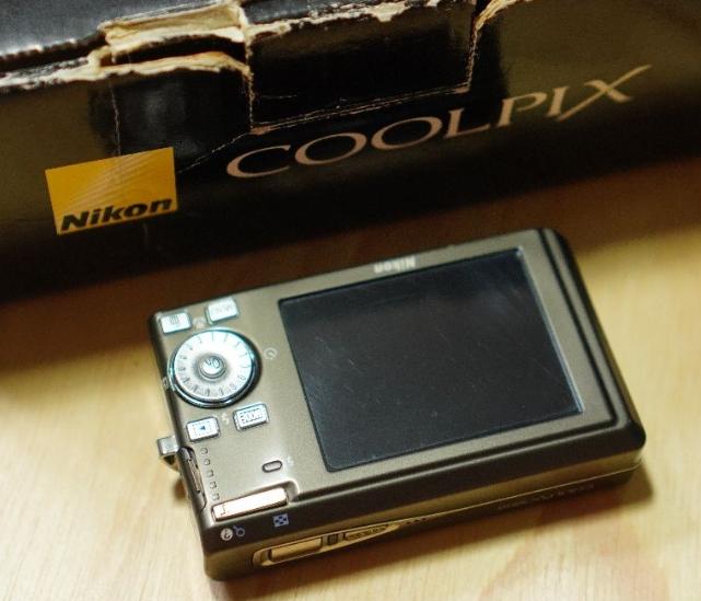กล้องดิจิตอล Nikon Coolpix S510 2