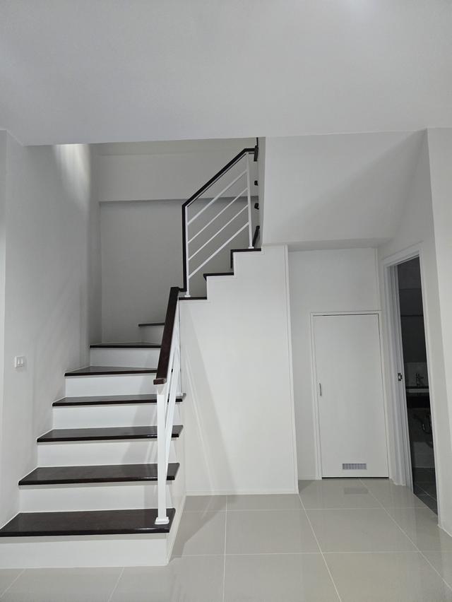 บ้านใหม่ให้เช่า ทาวน์โฮม 2 ชั้น 2 ห้องนอน 2 ห้องน้ำ 9