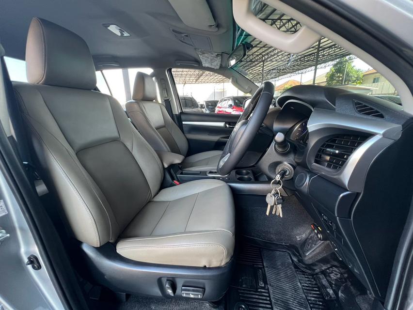 TOYOTA HILUX REVO, 2.4 G ปี 2015 โฉม PRERUNNER DOUBLE CAB สีเทา เกียร์ออโต้ ขับ2 รูปที่ 9