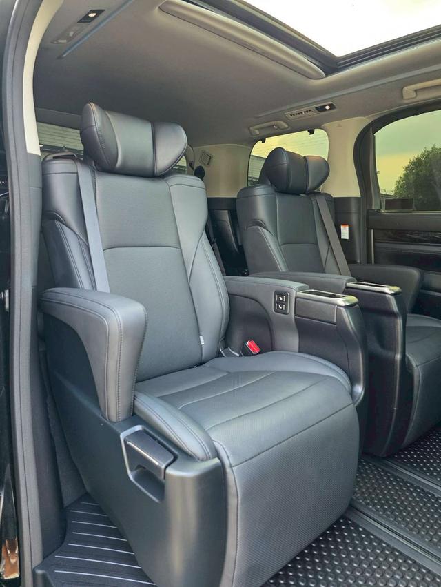 Toyota ALPHARD SRC E-Four ดำ ปี 2022 ไมล์ 50,000 กม. 14