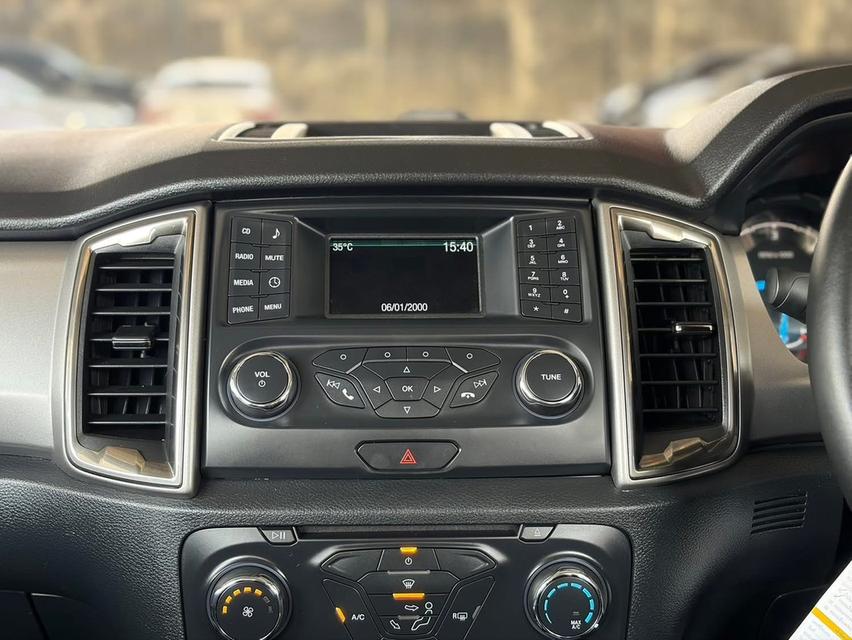 ปี 2019 FORD RANGER, 2.2 XLT โฉม HI-RIDERDOUBLE CAB สีเทา เกียร์ออโต้ ขับ2 รูปที่ 12