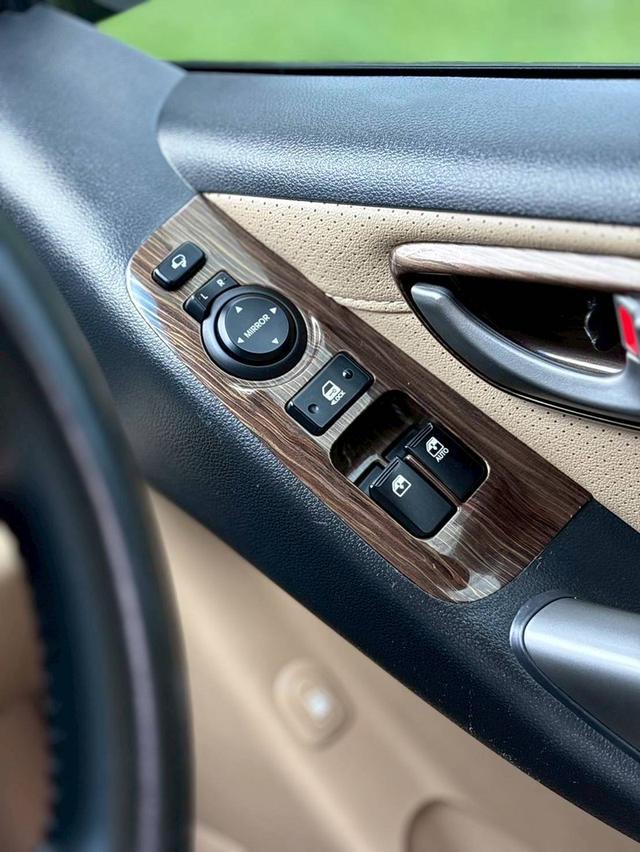 รหัสรถ PR9421 ✅️HYUNDAI H1 ดีลัก ปี2019 17