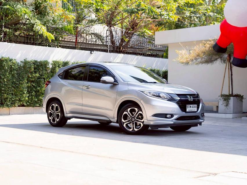 Honda HR-V1.8 EL ปี 2016  ประกันเครื่องเกียร์3ปี3หมื่นkm ♨️ รูปที่ 2