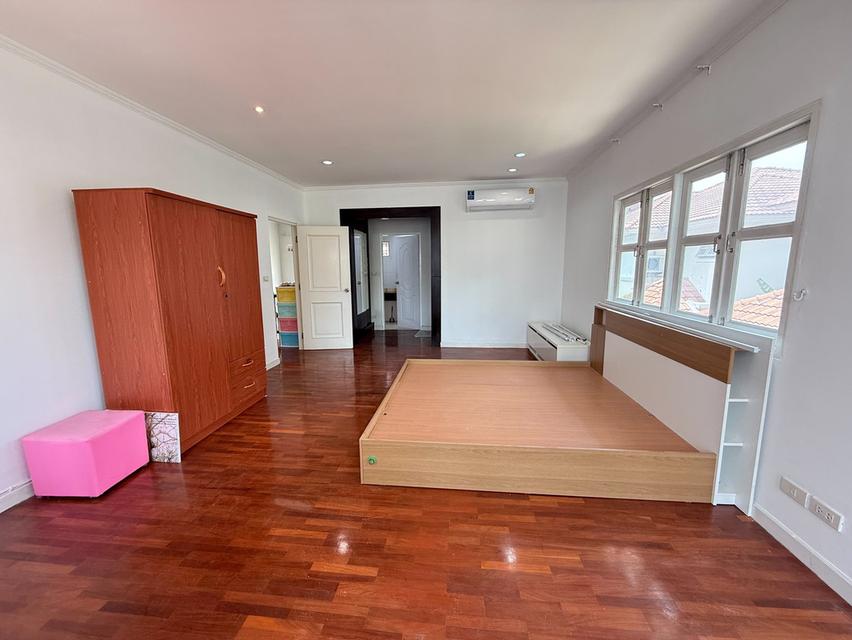 บ้านเดี่ยวให้เช่า ภัสสร 4 คลอง 3  5ห้องนอน 3ห้องน้ำ 4