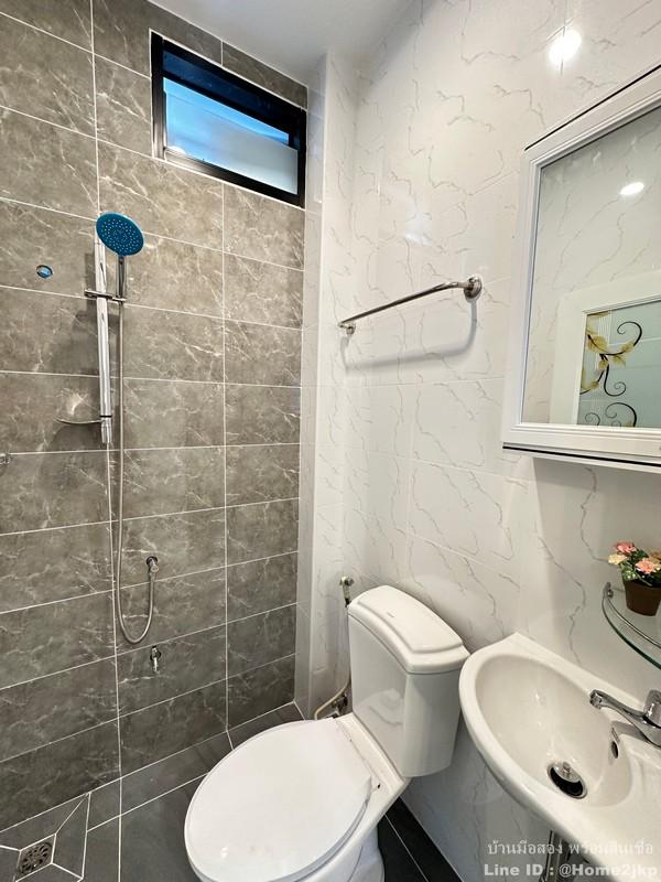 หมู่บ้านอมรทรัพย์ อยู่วิทยา 10