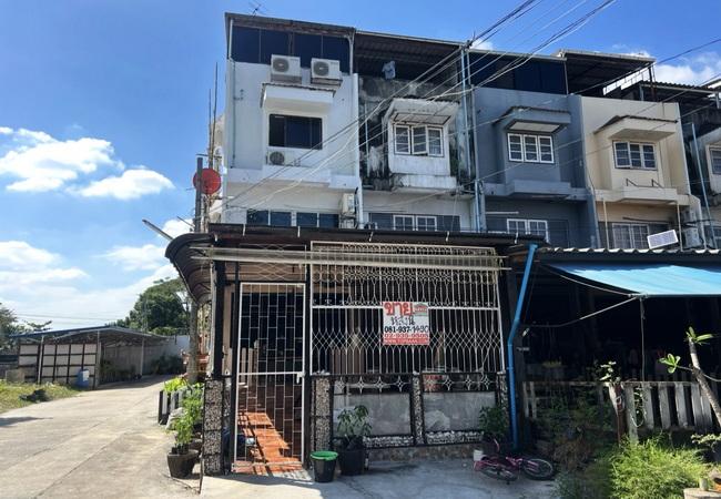 ขายอาคารพาณิชย์ หมู่บ้านเสนาวิลล่า 84 ซอยแฮปปี้แลนด์ ถนนลาดพร้าว บางกะปิ กรุงเทพมหานคร 1