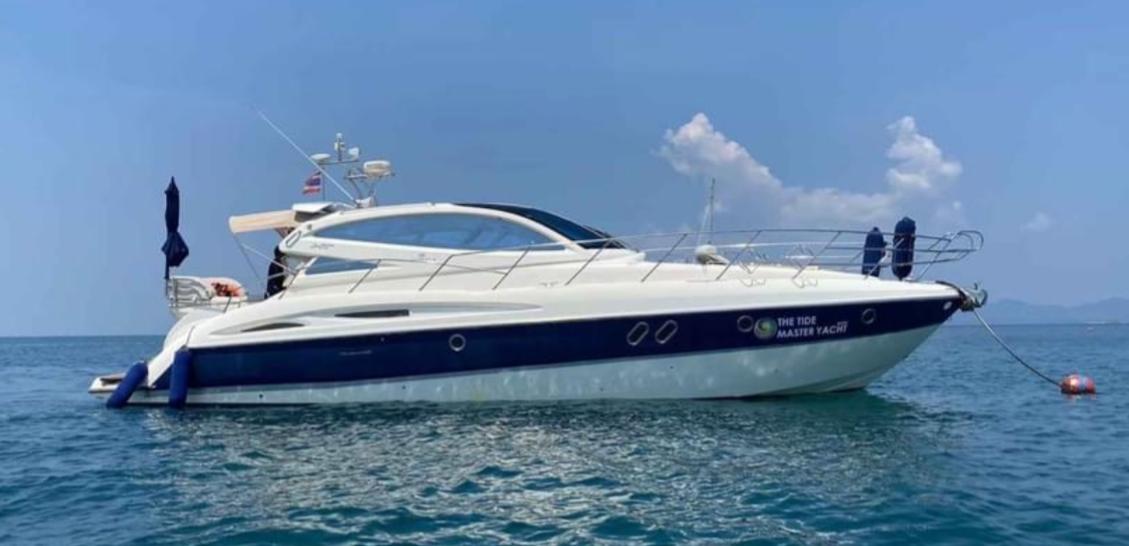 ขาย YACHT CRANCHI 47 FEET- 2 CABINS- 2 X 575 hp