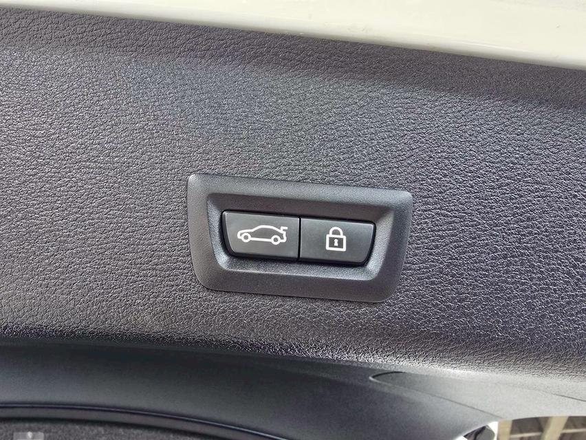 BMW X4 Sdrive 20d ปี18 14