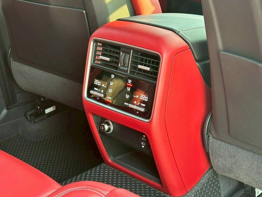 Porsche Cayenne Coupe Hybrid Sport Design ปี 2021 รูปที่ 19