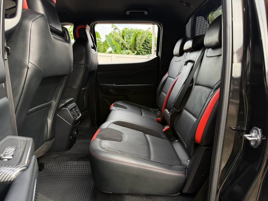 FORD RANGER, 3.0 RAPTOR ECOBOOST 4WD เบนซิน โฉม DOUBLE CAB สีดำ เกียร์ออโต้ 10 สปีด  มือเดียวป้ายแดง ปี2022 🚀🚀 เลขไมล์ 65,500  km.♦️วารันตีศูนย์ 5 รูปที่ 17