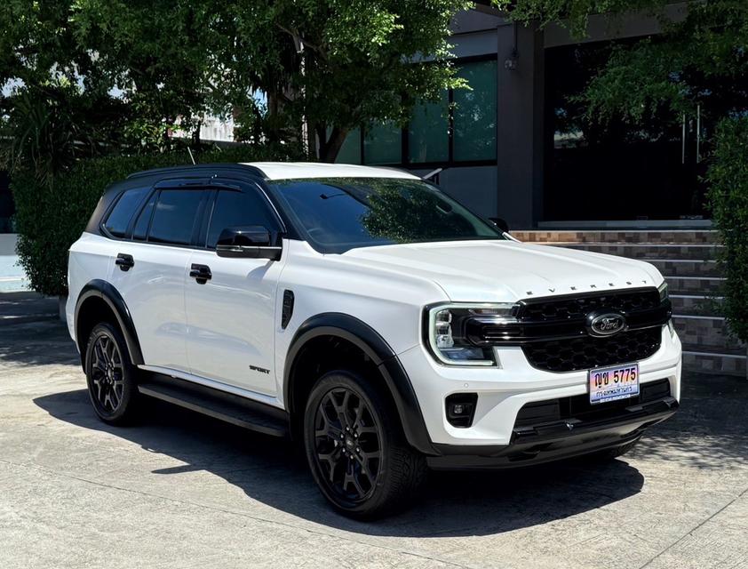 2023 FORD EVEREST 2.0 TURBO SPORT รถมือเดียวออกป้ายแดง รถวิ่งน้อย เข้าศูนย์ทุกระยะ ไม่เคยมีอุบัติเหตุครับ