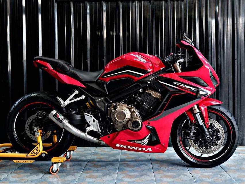 ขายรถซิ่ง Honda CBR650R ABS ปี 2022 ราคาดีมาก 3