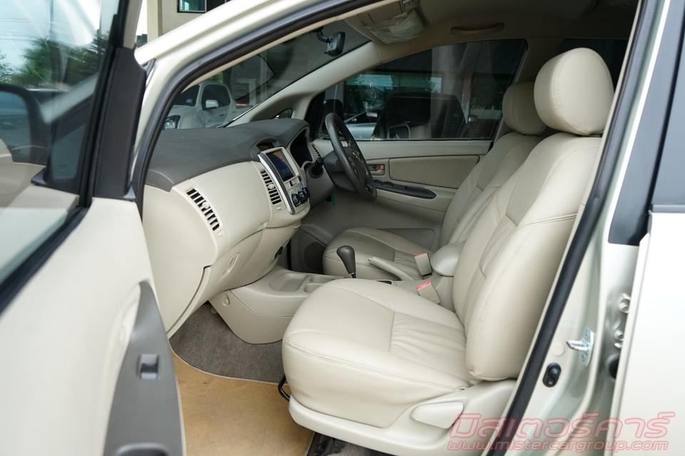 2012 TOYOTA INNOVA 2.0 G OPTION 7