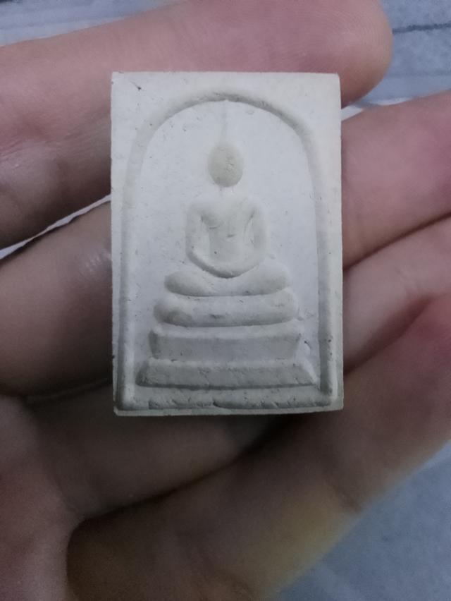 สมเด็จพระเมตตา พร้อมกล่อง