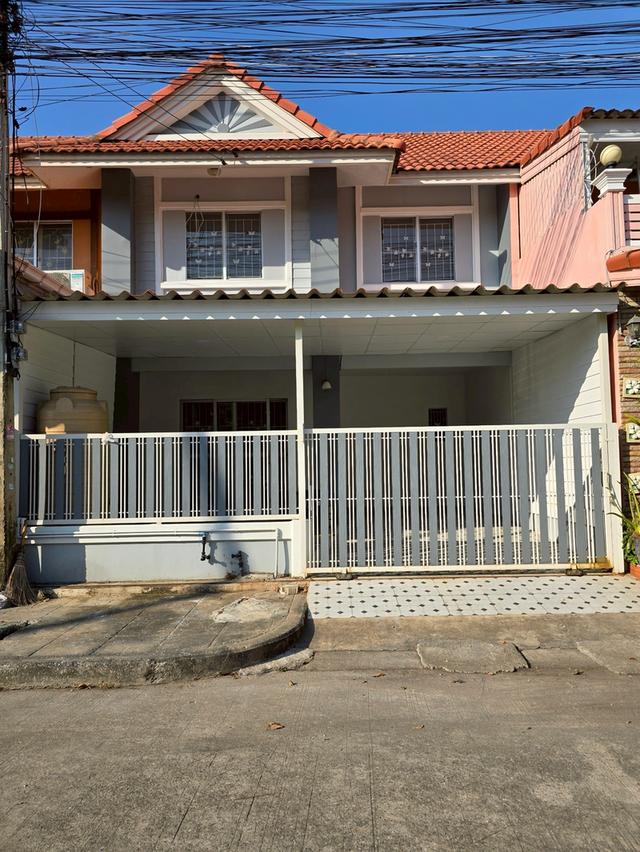 ทาวน์เฮ้าส์ หมู่บ้านพฤกษาC (เมน)  [ ต.คลองสาม อ.คลองหลวง จ.ปทุมธานี ]