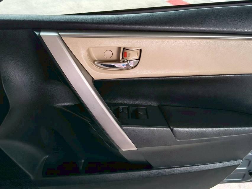 ✴️Toyota Corolla Altis 1.8 E  2015 (จด2016) เกียร์ A/T พร้อมใช้✴️💥รถรับประกัน โครงสร้าง ไม่มีชนหนัก พลิกคว่ำ น้ำท่วม💥ใ รูปที่ 7